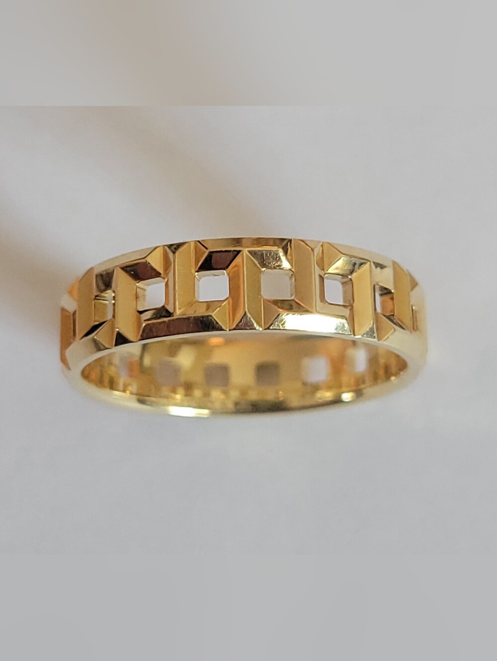 Genuine TIFFANY & Co. Solid 18k Gold T RING - Picture 6 of 13